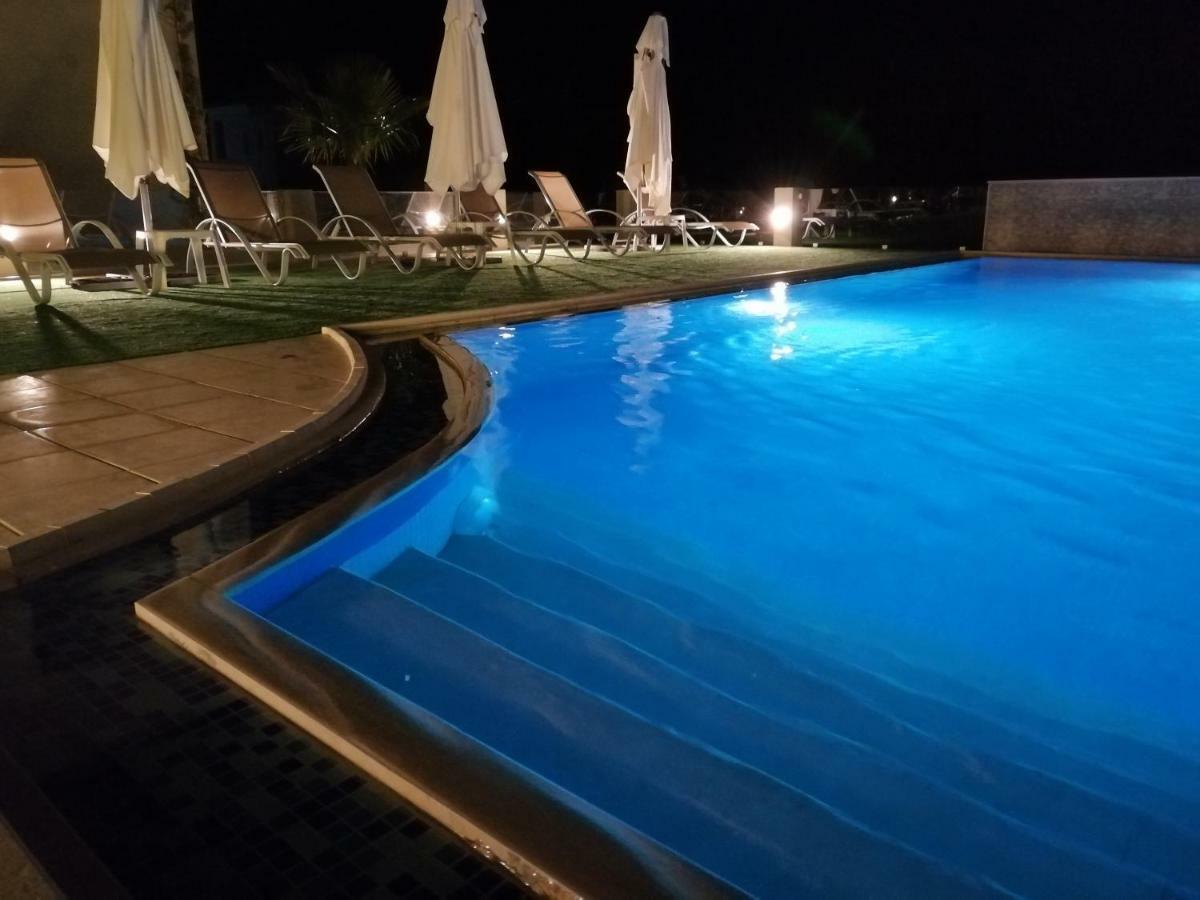 فندق Carisa Maleme المظهر الخارجي الصورة